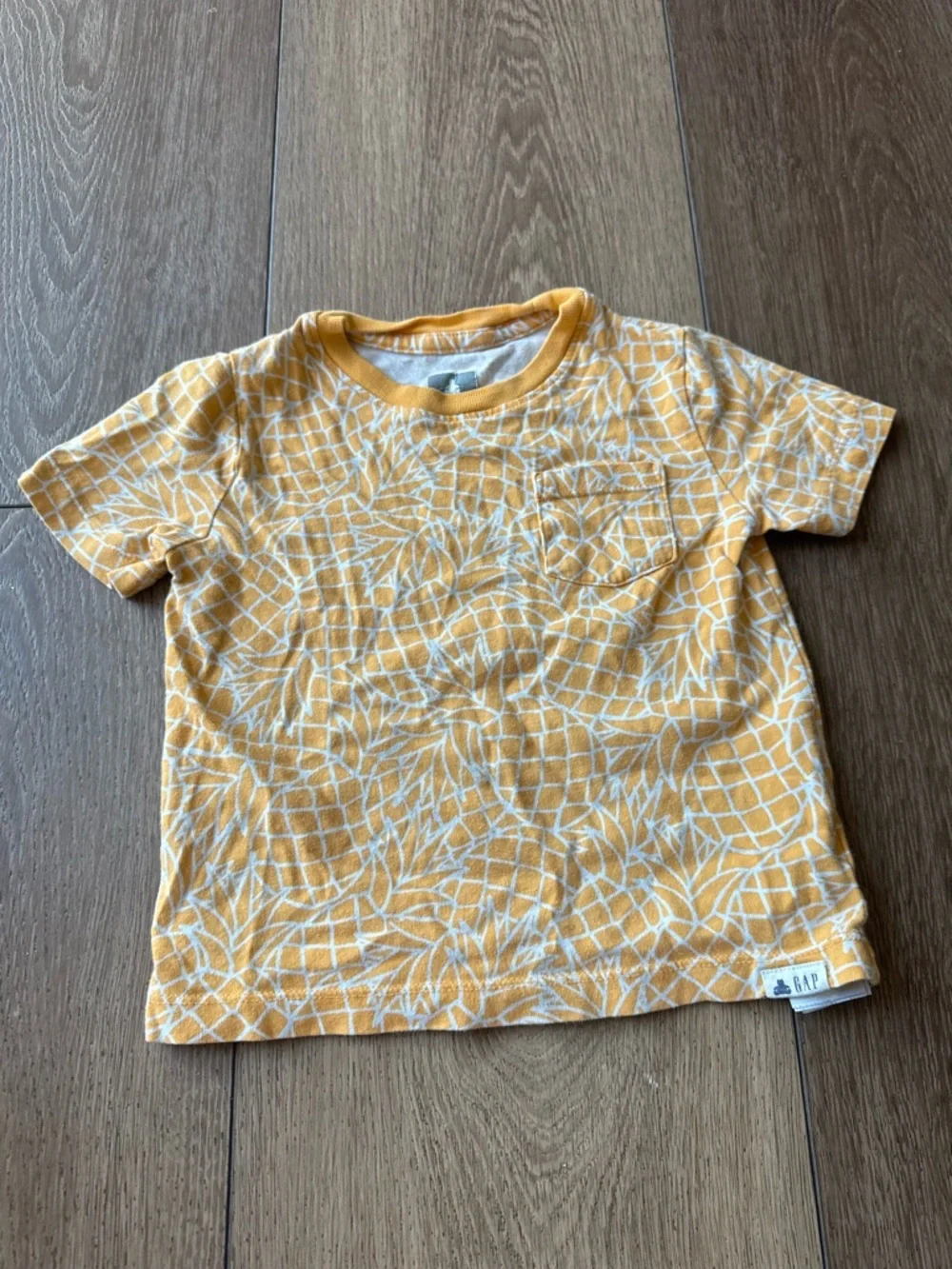 GAP Yellow Pineapple-Pattern Short Sleeve Tee